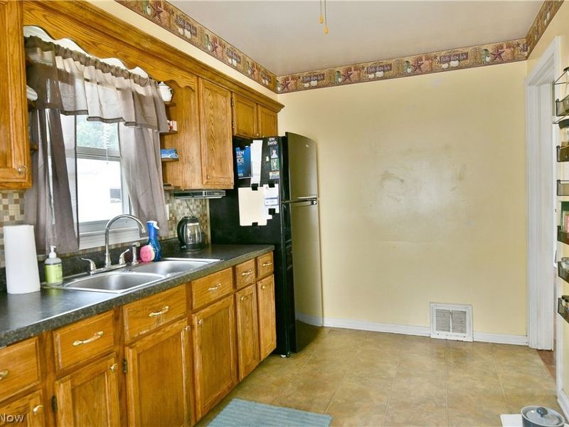 955 Glenwood Street NE, Warren, OH 44483 Photo 19