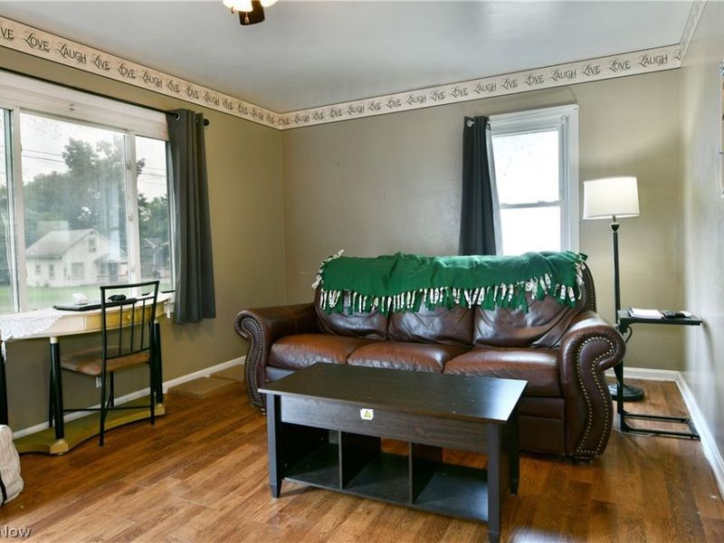955 Glenwood Street NE, Warren, OH 44483 Photo 8