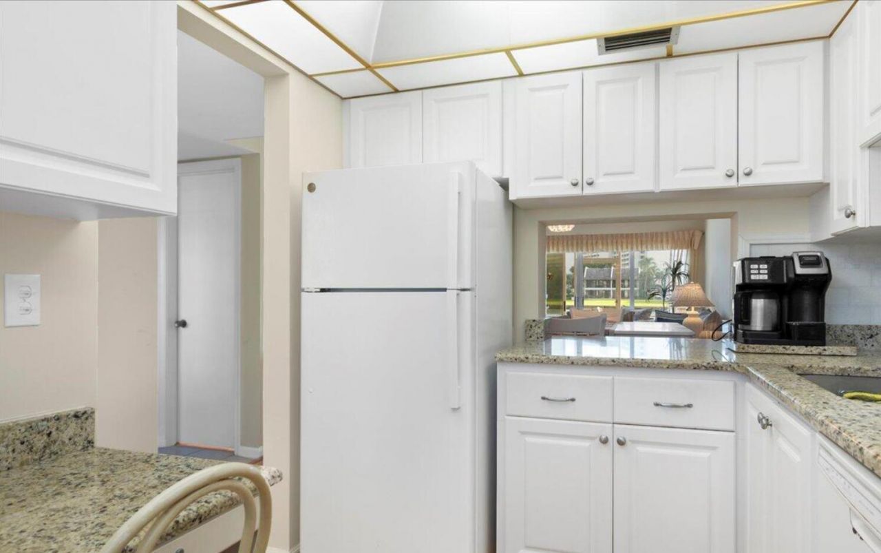 20 Yacht Club Drive, Unit 104, North Palm Beach, FL 33408 Photo
