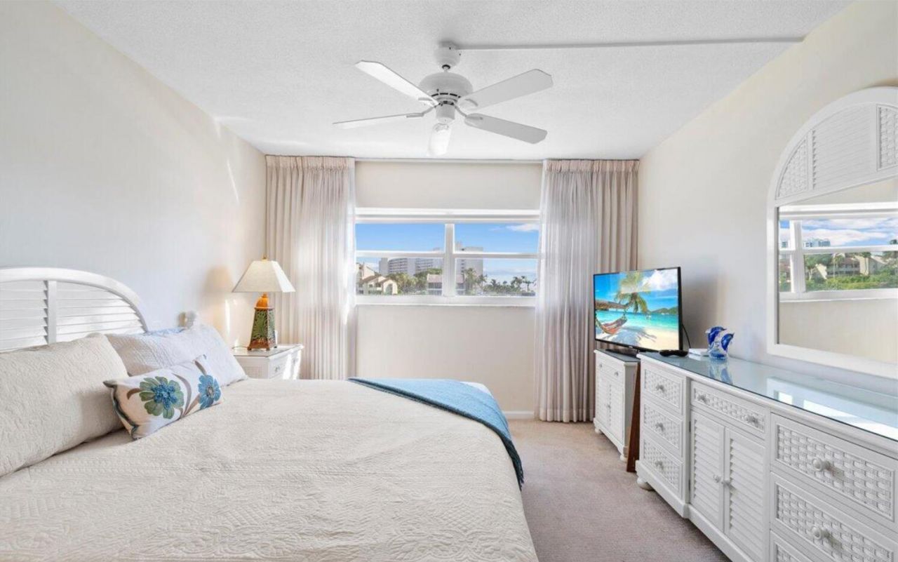 20 Yacht Club Drive, Unit 104, North Palm Beach, FL 33408 Photo