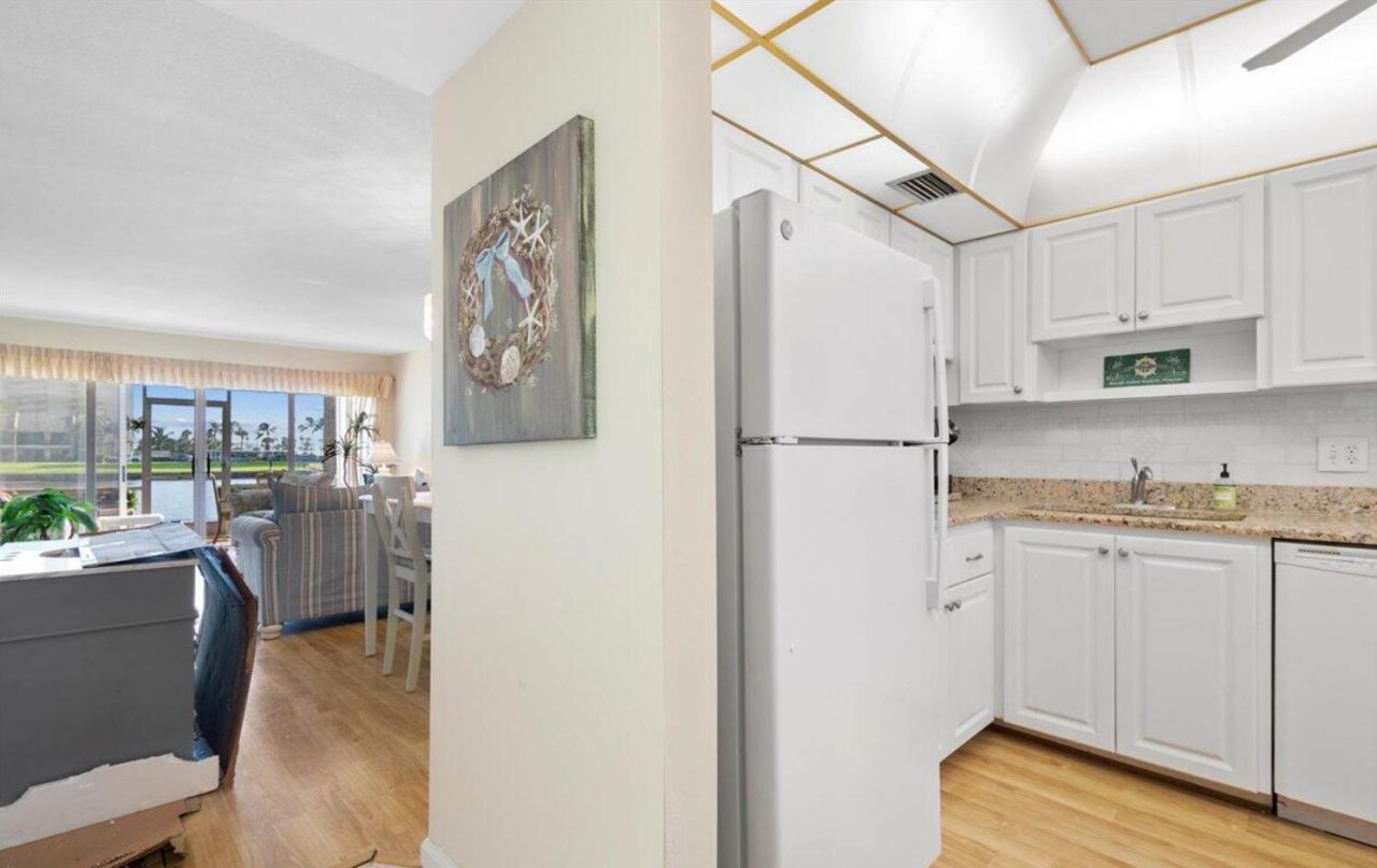 20 Yacht Club Drive, Unit 104, North Palm Beach, FL 33408 Photo