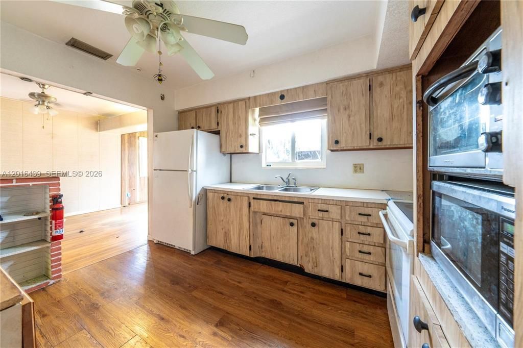 2300 N 57th Terrace, Hollywood, FL 33021 Photo