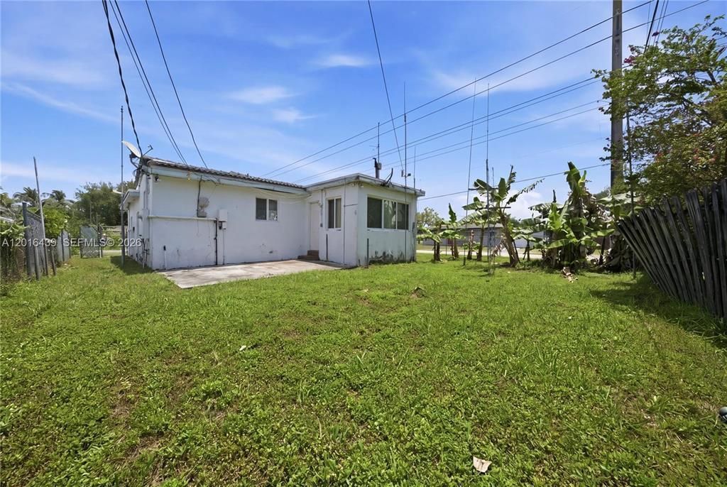 2300 N 57th Terrace, Hollywood, FL 33021 Photo