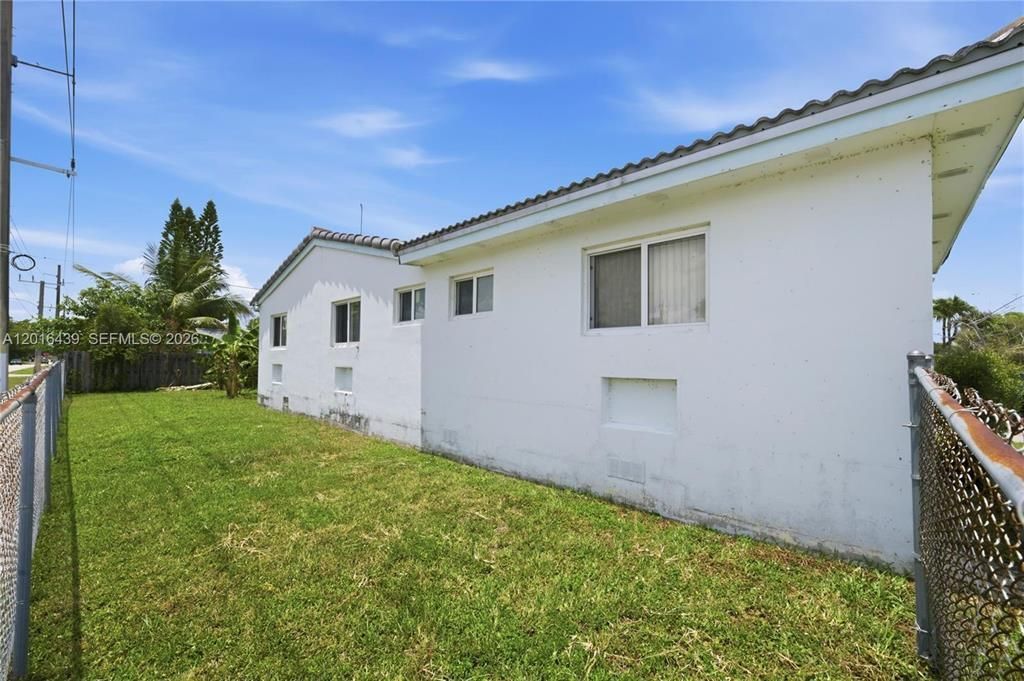 2300 N 57th Terrace, Hollywood, FL 33021 Photo