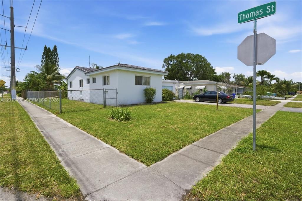 2300 N 57th Terrace, Hollywood, FL 33021 Photo