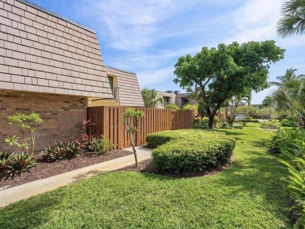 135 Ocean Cove Drive, Jupiter, FL 33477