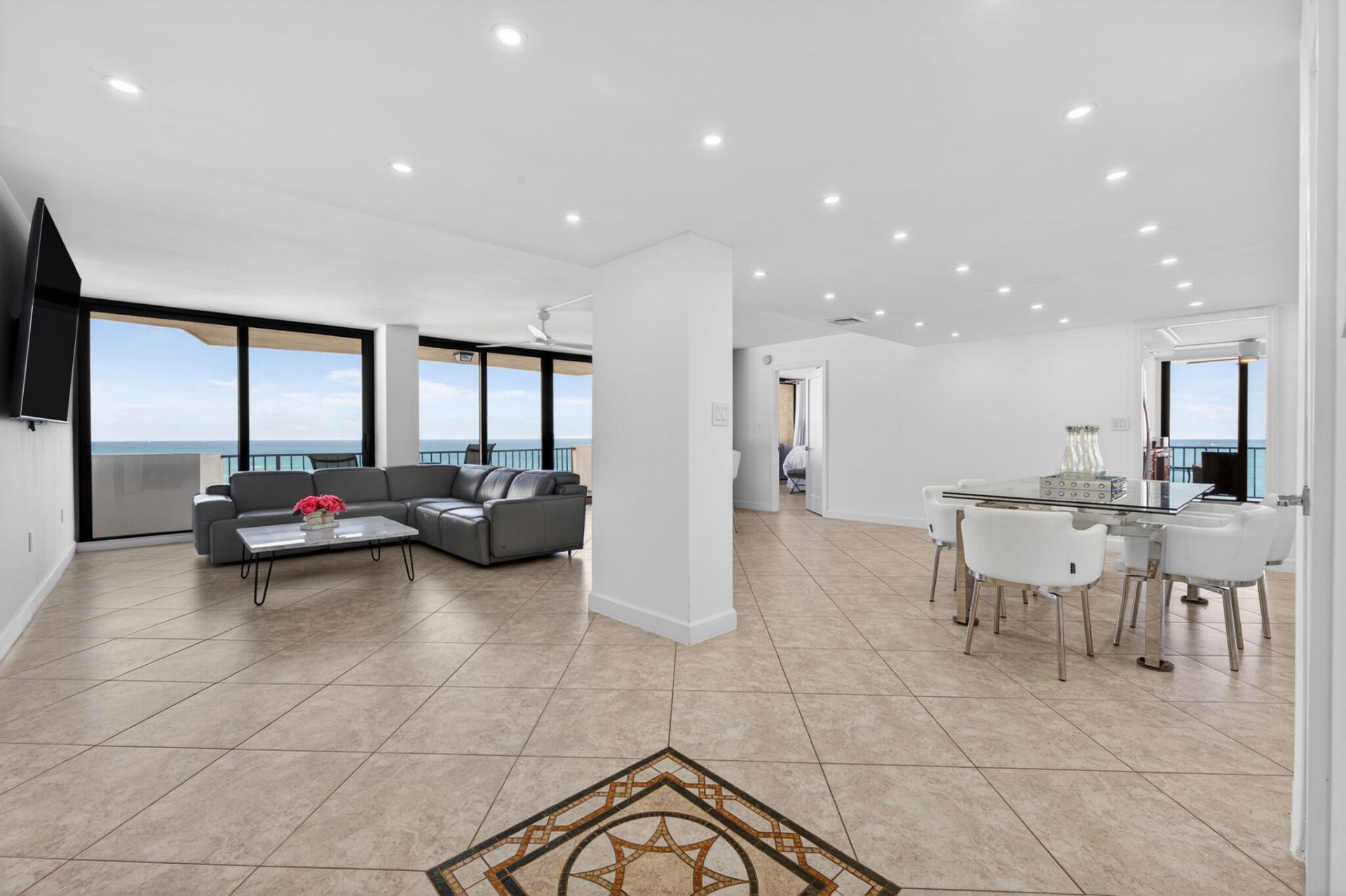 4200 N Ocean Drive, Unit 1-1101, Singer Island, FL 33404 Photo