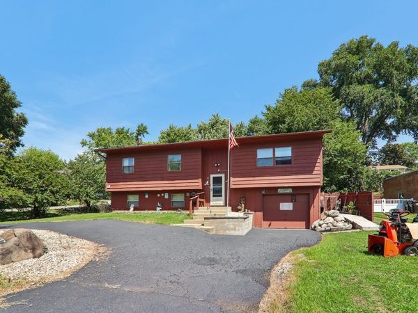 801 Sheridan Drive , Wauconda, IL 60084