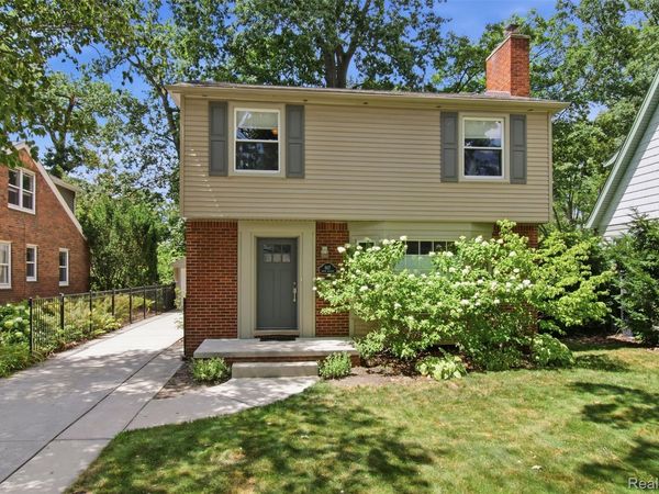 1117 N Pleasant Street , Royal Oak, Mi 48067
