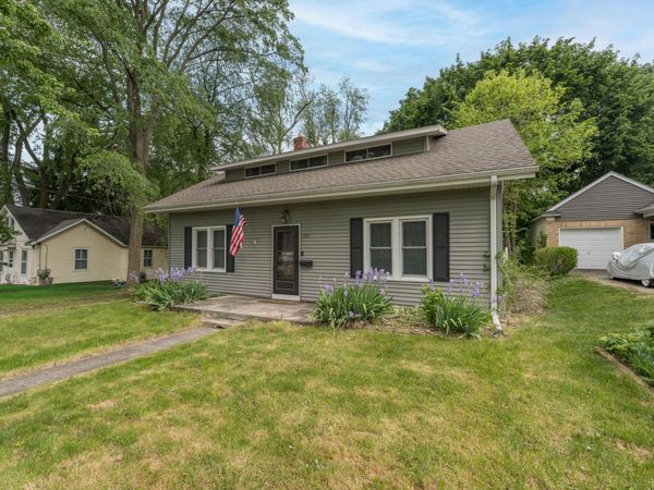 205 Parchmount Avenue, Parchment, MI 49004
