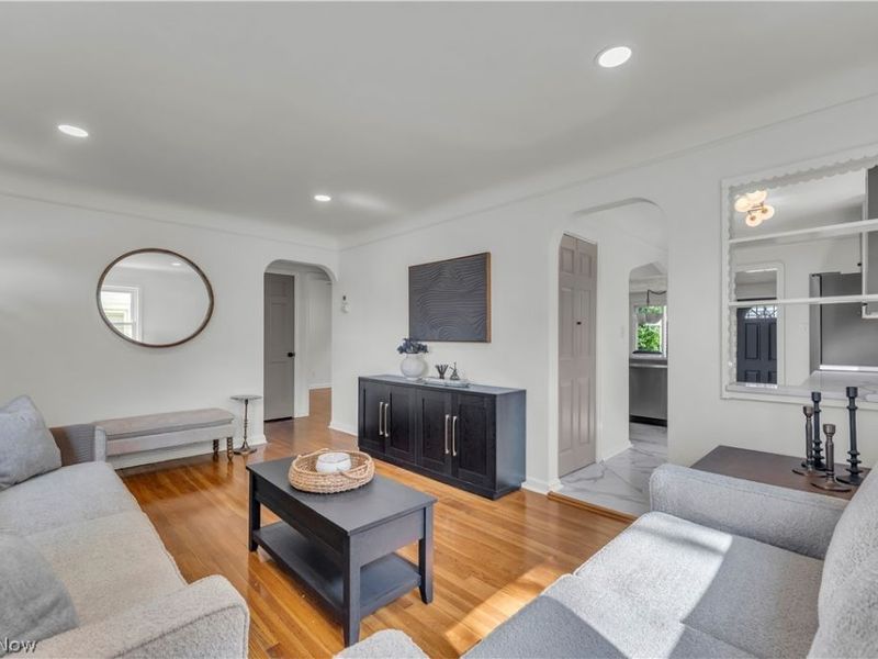 12208 Kensington Avenue, Cleveland, OH 44111 Photo 11
