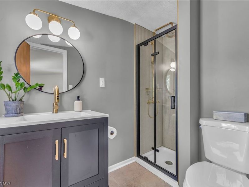 12208 Kensington Avenue, Cleveland, OH 44111 Photo 25