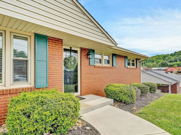 135 CENTER ST , Rocky Mount, VA 24151