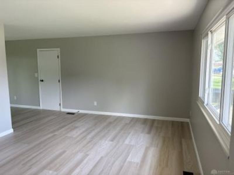2014 Vermont Drive, Xenia, OH 45385 Photo 5