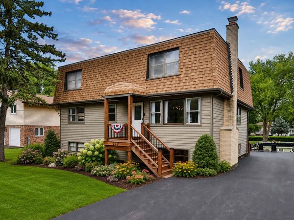 717 Monterrey Terrace, McHenry, IL 60051