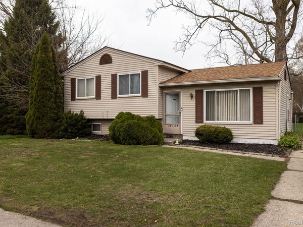 15167 Meadow Street, Romulus, Mi 48174