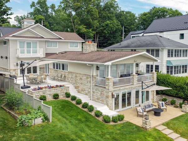 21953 Howell Drive, Cassopolis, MI 49031