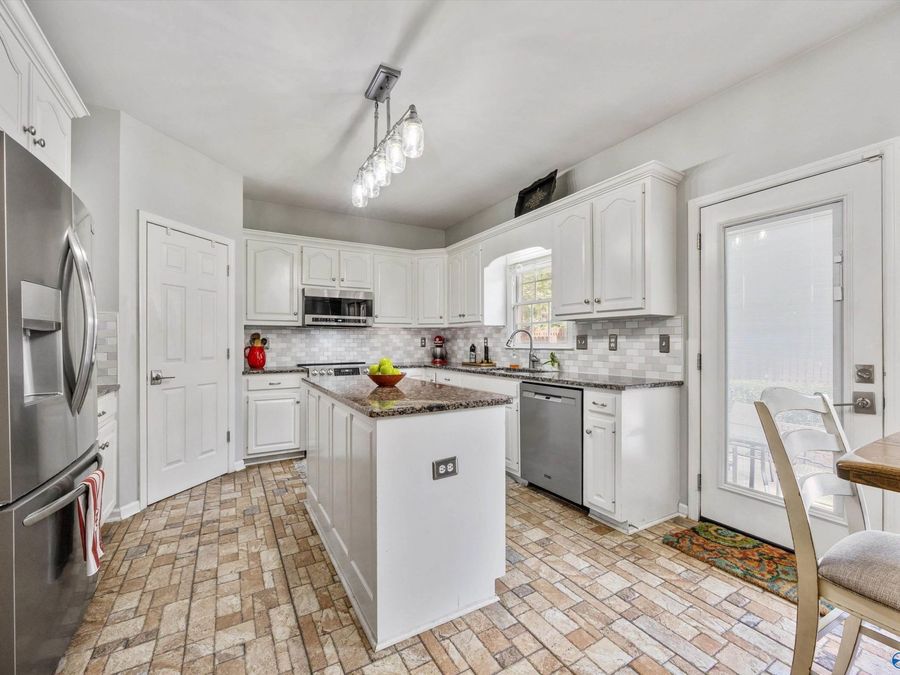 Property Image 16