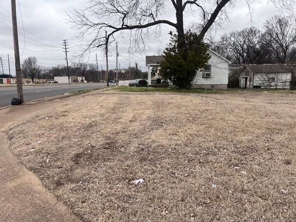 1720 AIRWAYS BLVD, Memphis, TN 38114