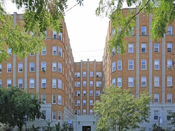 6748 N Ashland Avenue , Unit 105, Chicago, IL 60626