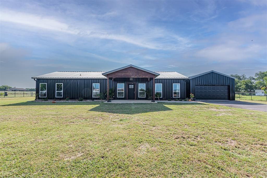 4340 Fm 1563, Wolfe City, TX 75496 Main Photo