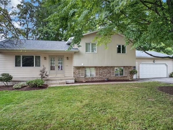 8488 Crystal Drive , Boardman, OH 44512