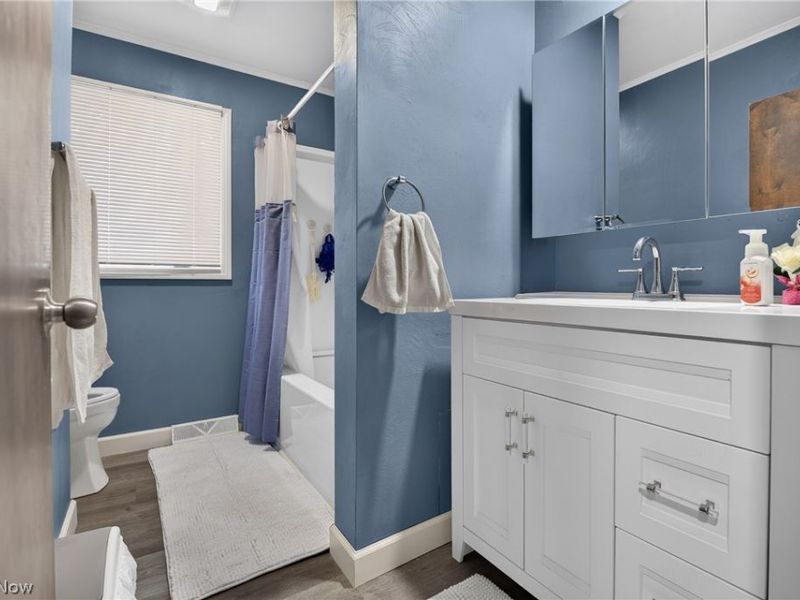 8488 Crystal Drive , Boardman, OH 44512 Photo 24