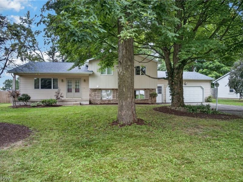 8488 Crystal Drive , Boardman, OH 44512 Photo 6