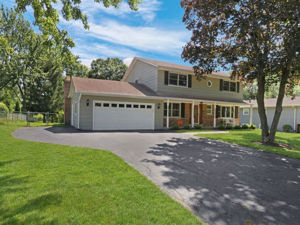 15033 W Redwood Lane , Libertyville, IL 60048