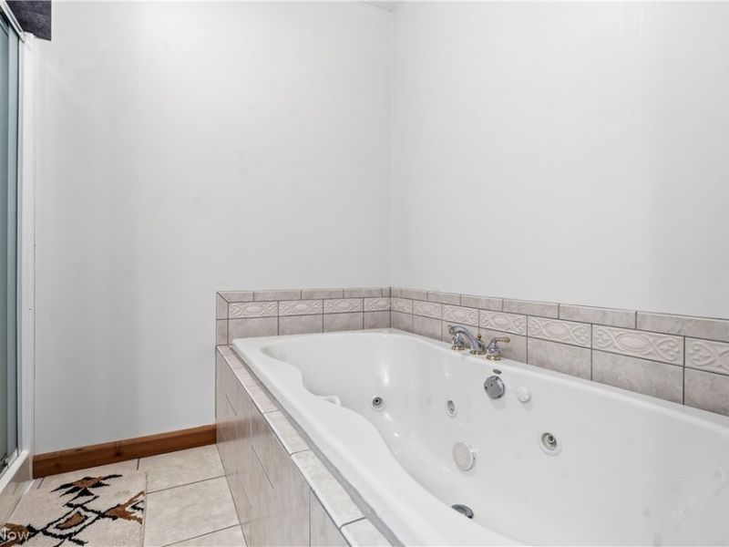 4190 Waynesburg Road NW, Carrollton, OH 44615 Photo 21