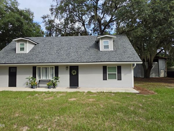 86060 HILL VALLEY Avenue, Yulee, FL 32097