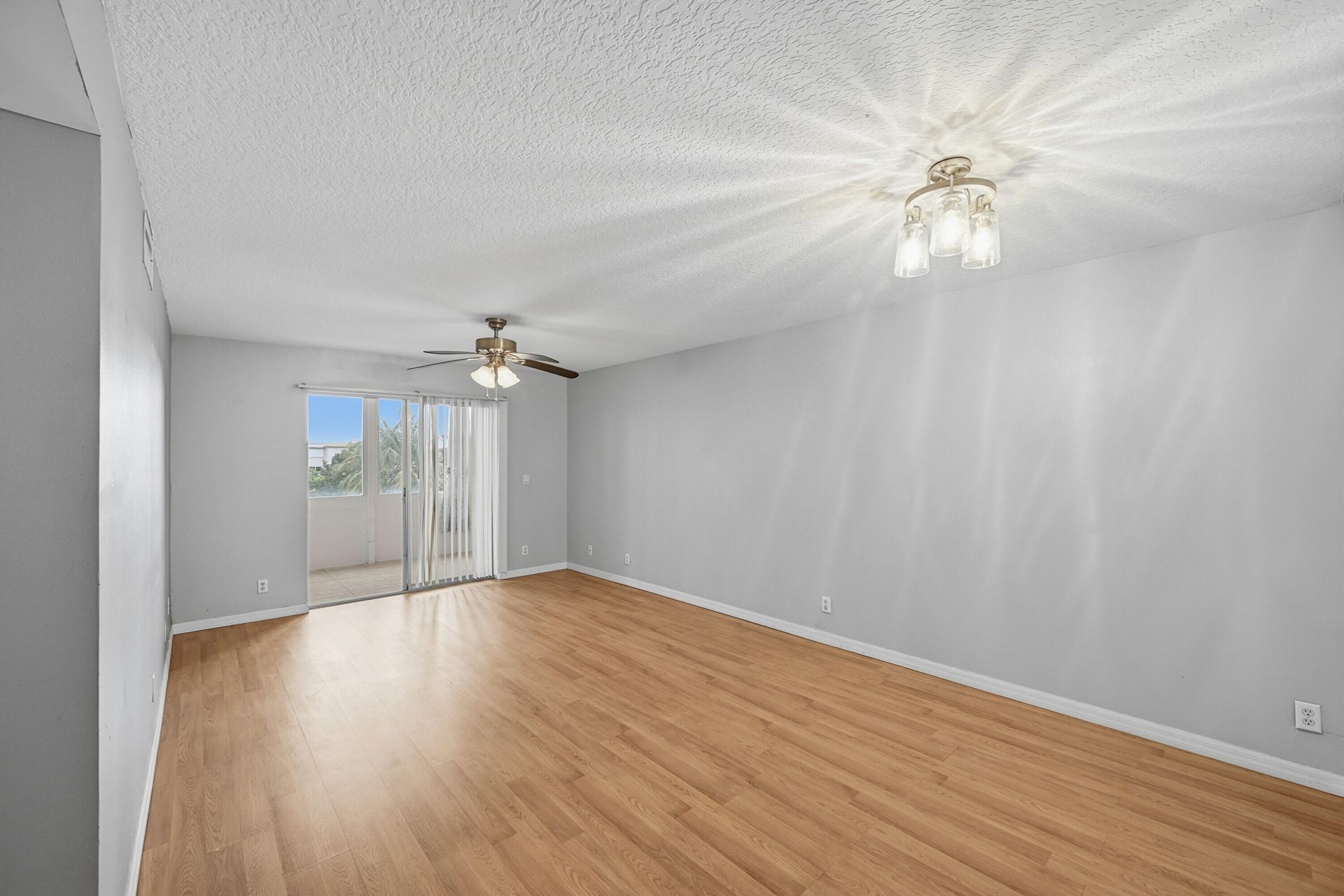130 NE 26th Avenue, Unit 4090, Boynton Beach, FL 33435 Photo