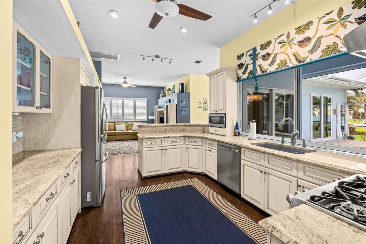 512 SW South Carolina Drive, Stuart, FL 34994 Photo