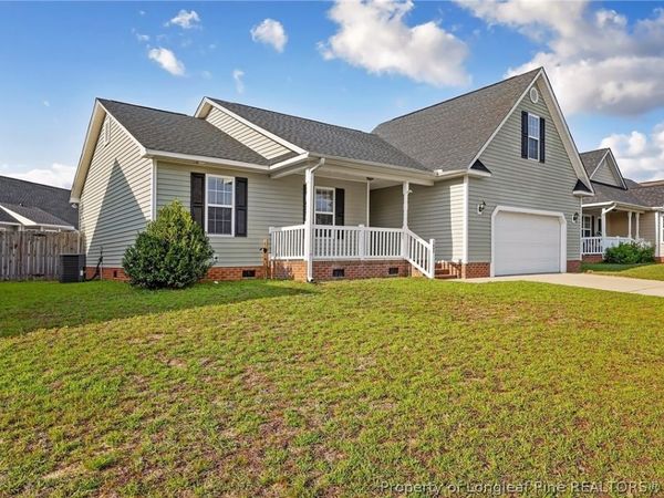 1482 Avoncroft Drive, Fayetteville, NC 28306