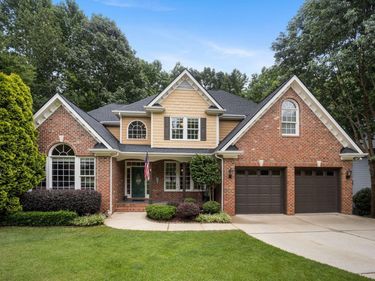 317 Sunset Grove Drive, Holly Springs, NC 27540