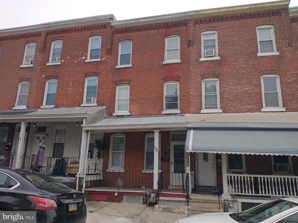 247 E OAK STREET , NORRISTOWN, PA 19401