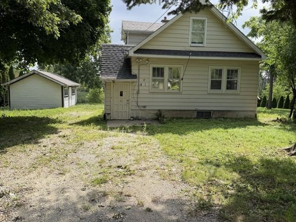 8S057 S Vine Street, Burr Ridge, IL 60527