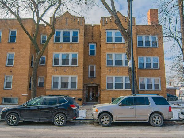 2748 N Kostner Avenue , Unit 3, Chicago, IL 60639