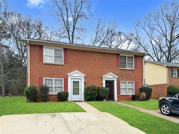 5223 Ridge Forest Drive , Stone Mountain, GA 30083