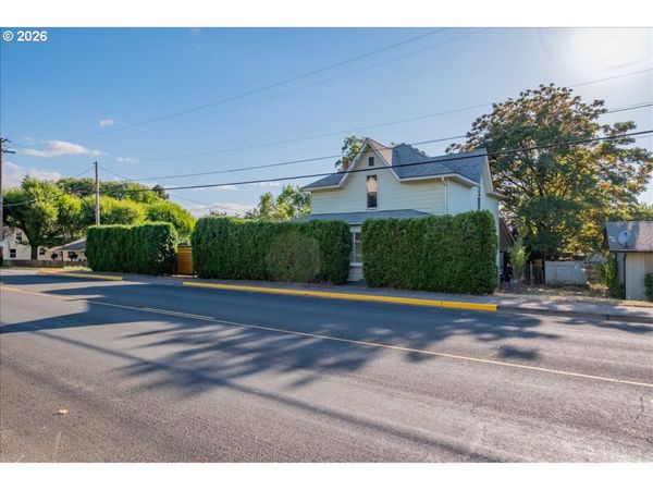817 N MAIN ST, Brownsville, OR 97327