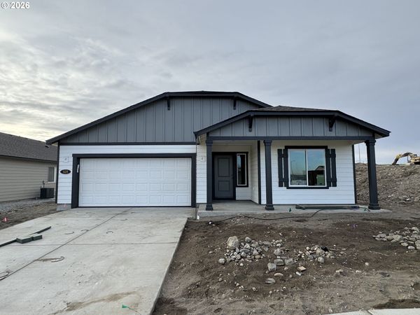 628 Arthur ST, Umatilla, OR 97882