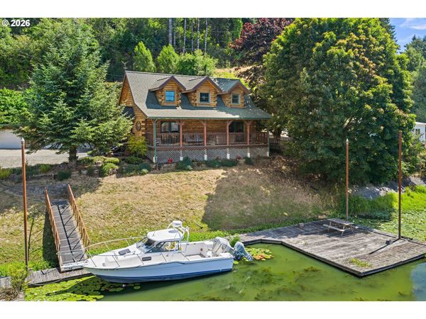 130 HILLTOP DR, Lakeside, OR 97449