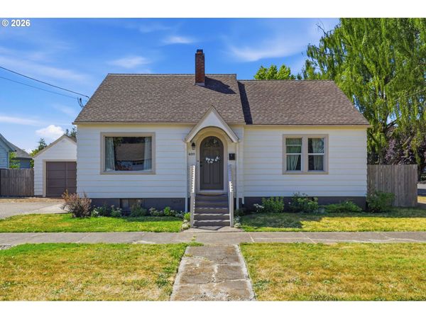 489 D ST, Independence, OR 97351