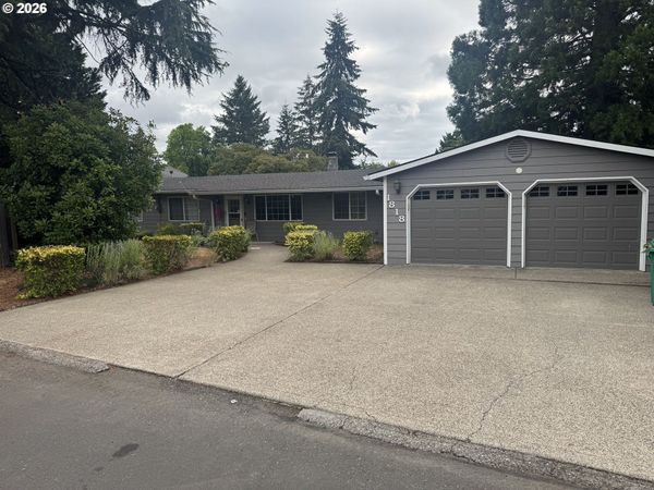 1818 SE 114th PL, Portland, OR 97216