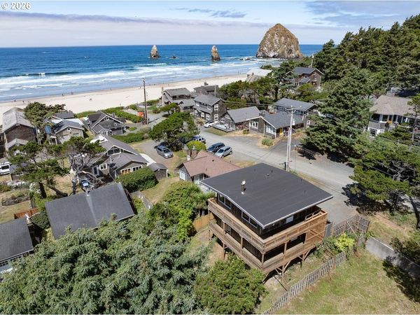 247 GOGONA AVE, Cannon Beach, OR 97110