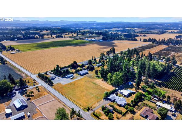 11462 S HIGHWAY 211, Molalla, OR 97038