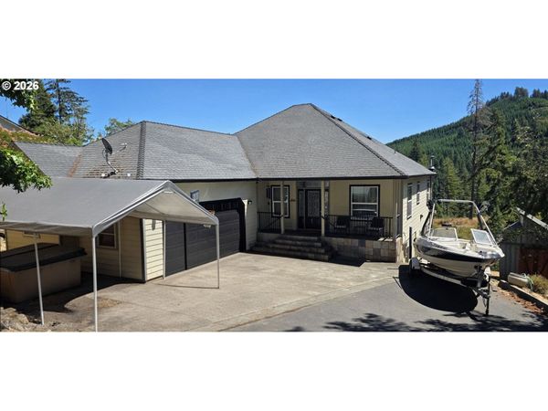 1836 LAKEVIEW DR, Sutherlin, OR 97479