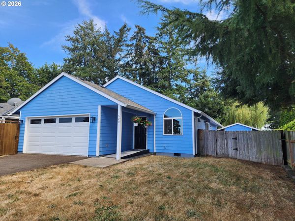 520 LINCOLN LN, Molalla, OR 97038