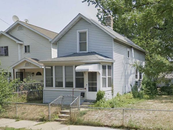 2217 16th Avenue S, Minneapolis, MN 55404