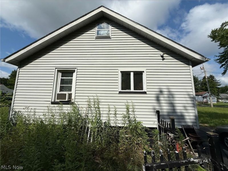 2731 Jean Street , Youngstown, OH 44502 Photo 4